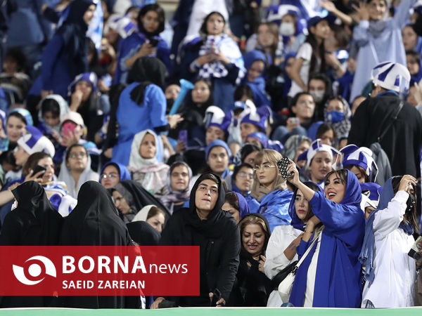 دیدار تیم های قوتبال استقلا ل۰ پیکان