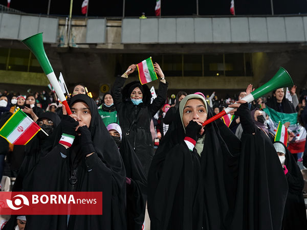 در حاشیه ورزشگاه آزادی پیش از دیدار ایران و عراق - ۲