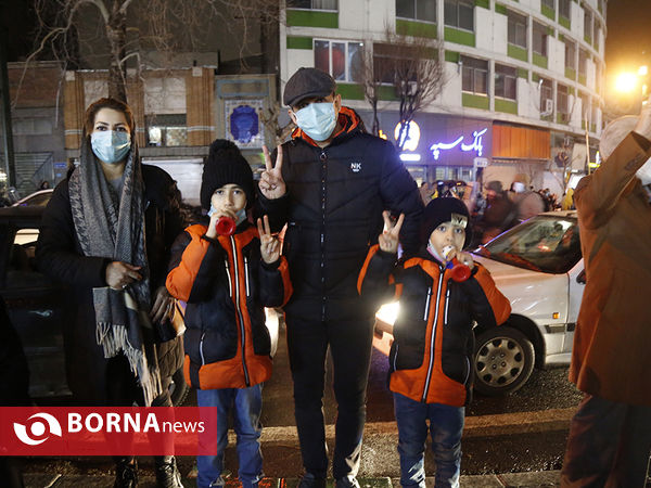شادی مردم پس از راهیابی تیم فوتبال ایران به جام جهانی