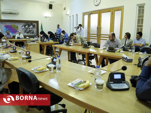 نشست مطبوعاتی اولین دوره اعطاء نشان عکاس سال مطبوعاتی ایران