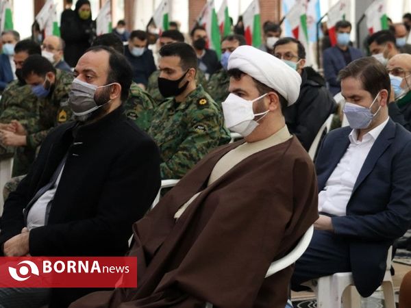 مراسم گلباران گلزار شهدای رشت به مناسبت آغاز دهه فجر