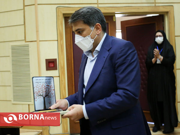 تقدیر از خانواده های اهدا کننده عضو و کادر درمان اهدای عضو