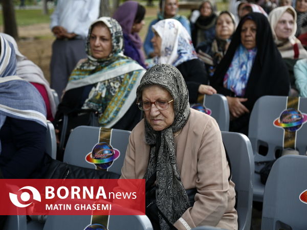 دور همی سالمندان تهران با عنوان "یاد ایام"
