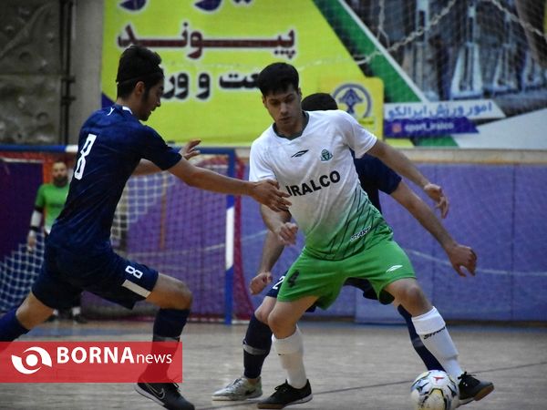 دیدار تیم های فوتسال آلومینیوم اراک _هتل کاج مشهد