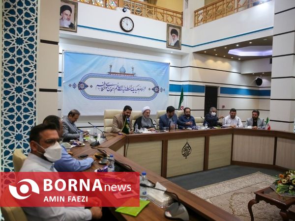 دیدار اصحاب رسانه با نماینده ولی فقیه در فارس