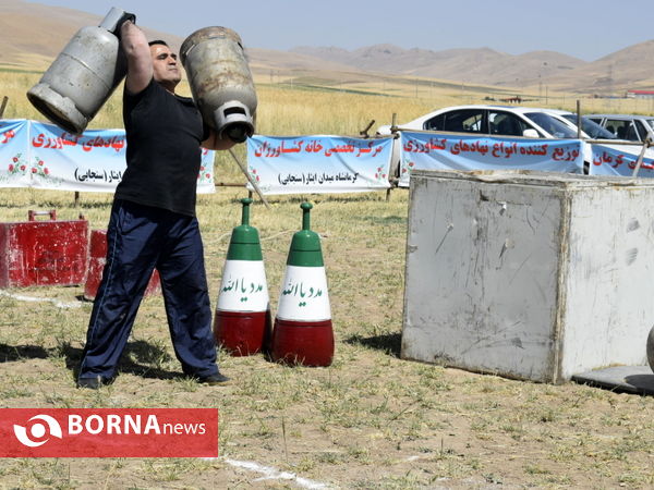 چهارمین دوره مسابقات قویترین مردان سنجابی