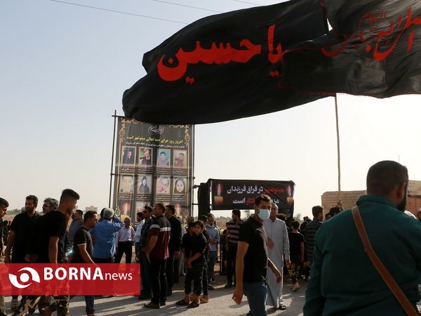 تشییع کارگران متروپل در آرامستان جُرف