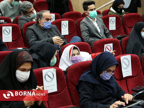 آیین تجلیل از دانش آموزان پژوهشگر و فناوران برگزیده