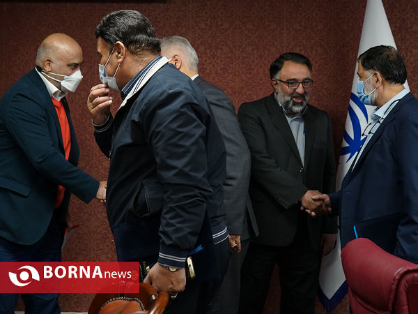 جلسه ‌هم‌اندیشی مدیران استقلال و پرسپولیس با وزیر ورزش و جوانان