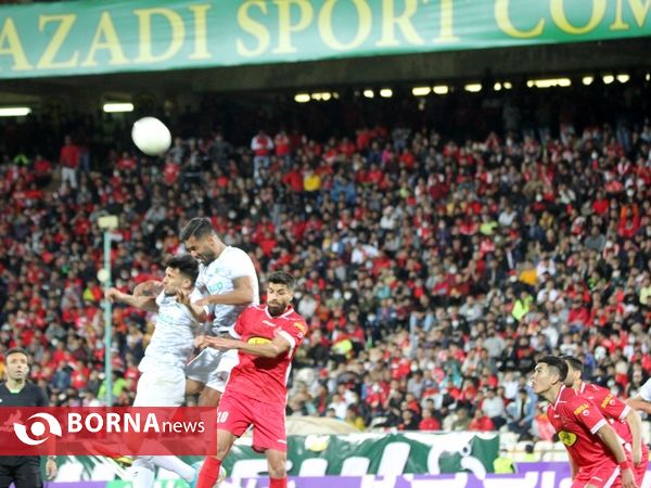 دیدار تیم های فوتبال پرسپولیس - آلومینیوم