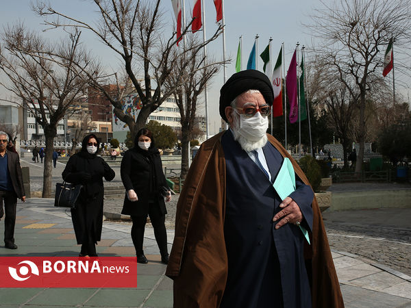 حال و هوای تهران ۲۴ روز مانده به پایان سال - منطقه میدان شهدا ٬ چهار راه ولیعصر و مترو