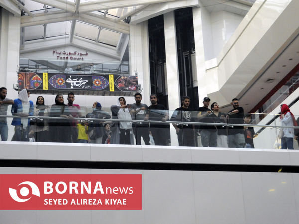 اکران فیلم سینمایی« شب طلایی »