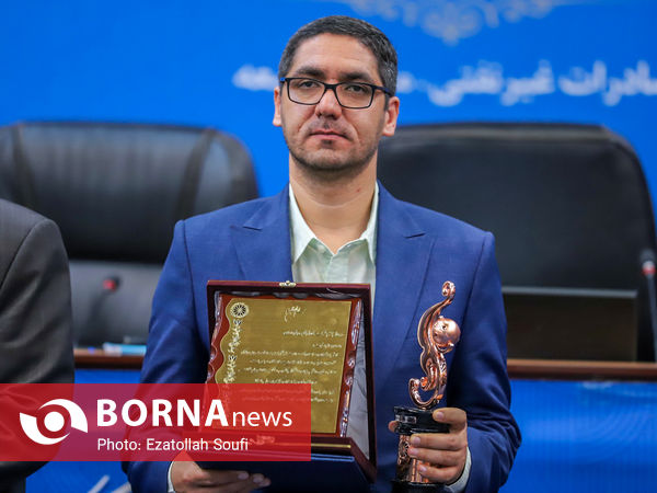 آیین تجلیل از صادرکنندگان نمونه استان مرکزی