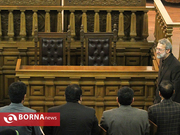 نشست خبری رئیس مجلس شورای اسلامی
