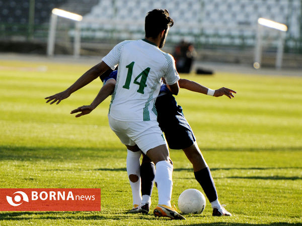 دیدار تیم های فوتبال پیکان- آلومینیوم اراک