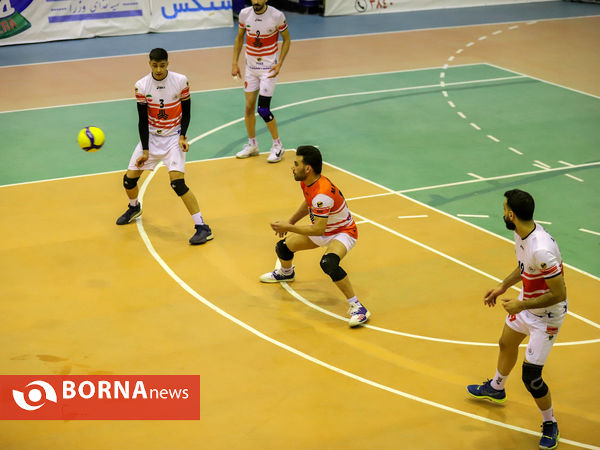 دیدار تیم های والیبال کیهان موتور اراک - آیدانه چالدران