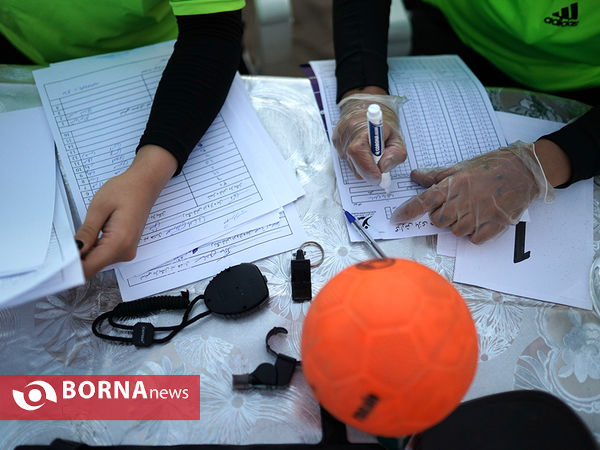مسابقات هندبال ساحلی بانوان
