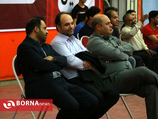 فینال و اهداء مدال مسابقات کشتی خردسالان قهرمان کشوری در آبادان