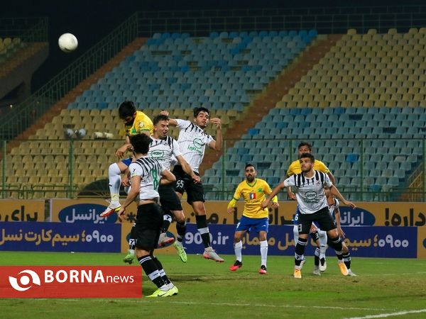 دیدار تیم های فوتبال صنعت نفت - نفت مسجدسلیمان
