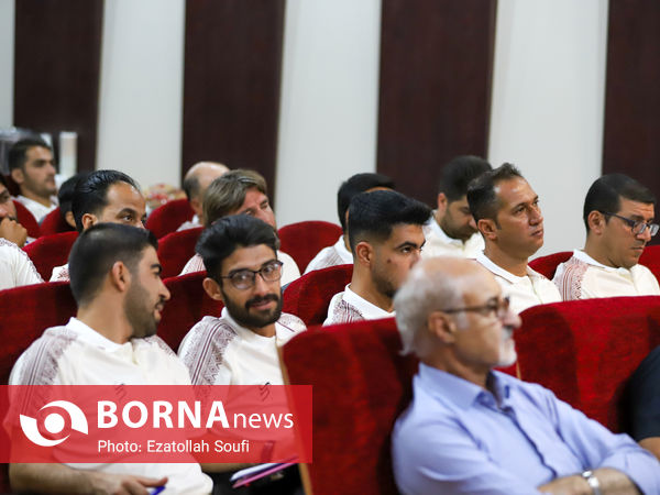 دوره دانش افزایی مربیان فوتبال پایه و مربیان مدارس فوتبال