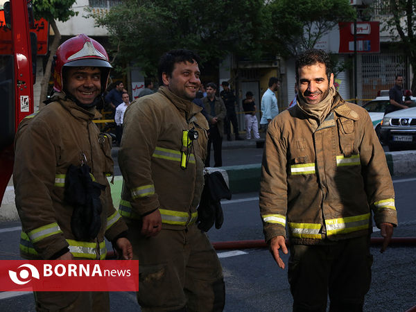 آتش سوزی مجتمع تجاری مهستان