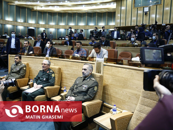 نشست خبری وزیر دفاع و پشتیبانی نیرو های مسلح