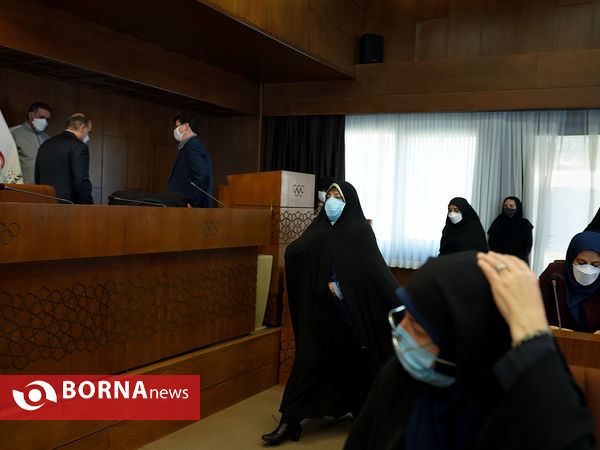 تجلیل از فعالان حوزه ورزش بانوان