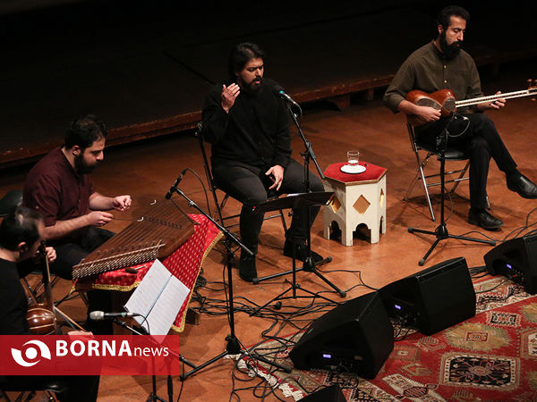 کنسرت گروه نواساز به خوانندگی پوریا اخواص