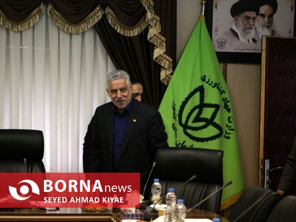 بازدید استاندار گیلان از سازمان چای کشور