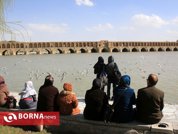 زاینده رود در بهار