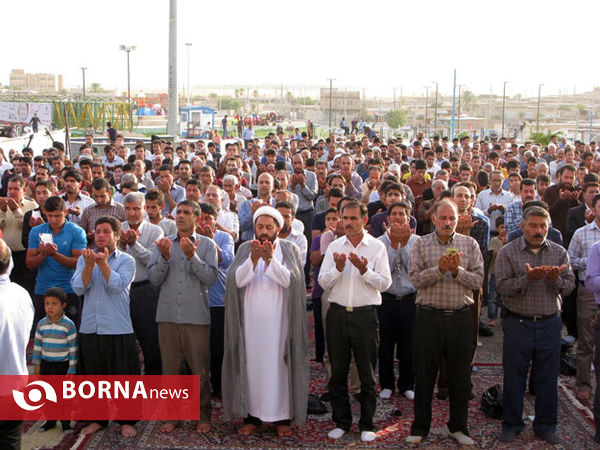 نماز عید سعید فطر در صحن امامزاده علی صالح (ع)