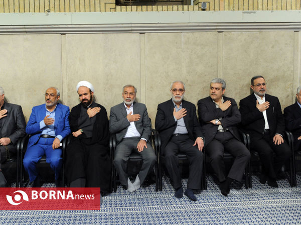 دیدار دانش آموزان و دانشجویان با مقام معظم رهبری