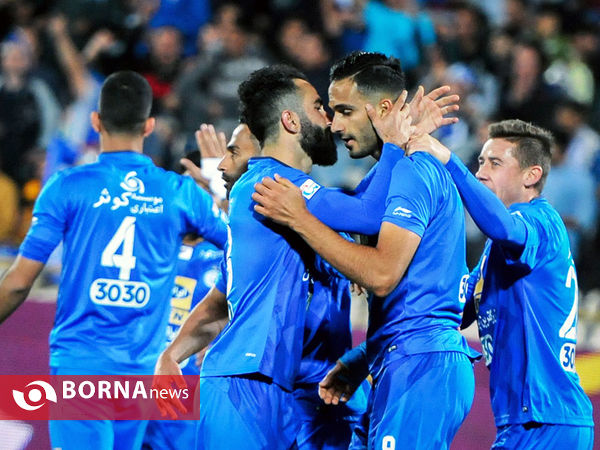 دیدار تیم های استقلال- نساجی مازندران