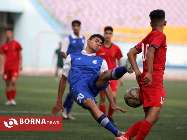 دیدار تیم‌های فوتبال نوجوانان استقلال - پرسپولیس