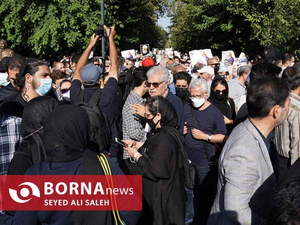تشییع پیکر هوشنگ ابتهاج (سایه )