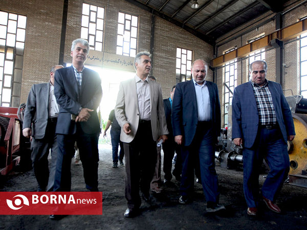 بازدید فرماندار قدس از کارخانه مهیار سنگ شکن