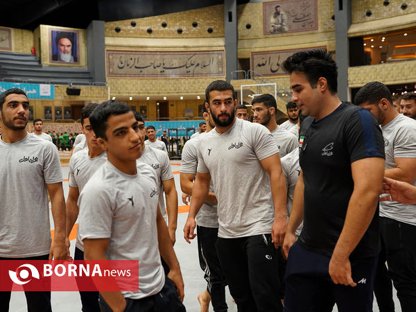 رونمایی از تصاویر برترین‌های ۱۰۰ سال کشتی ایران