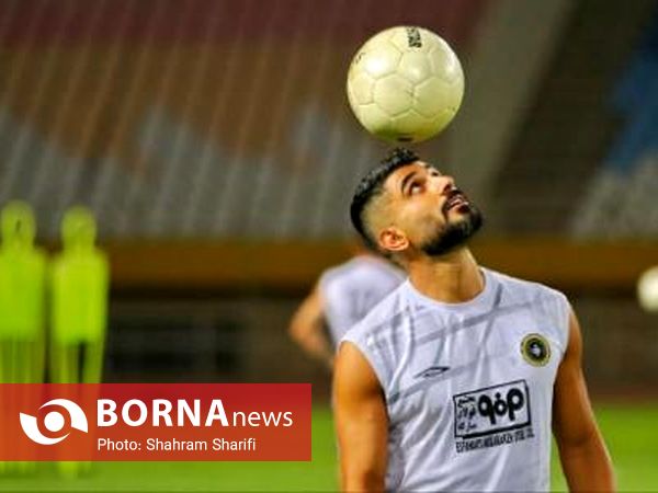 گزارش تصویری تمرین تیم فوتبال سپاهان با حضور هواداران 