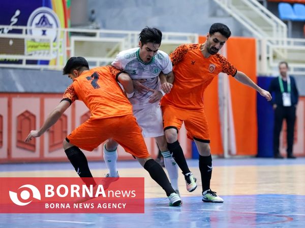 دیدار تیم های فوتسال آلومینیوم - تن تاک