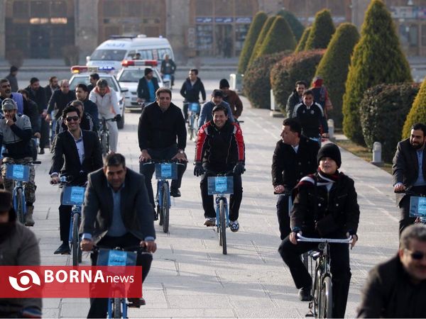 پای مدیران اصفهان در رکاب