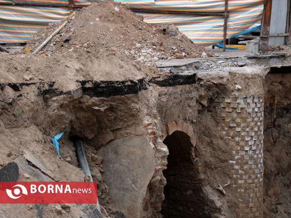 بقایای سازه قدیمی مدفون در  بارون آواک تبریز