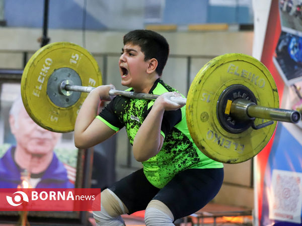 مسابقات وزنه برداری کارگران