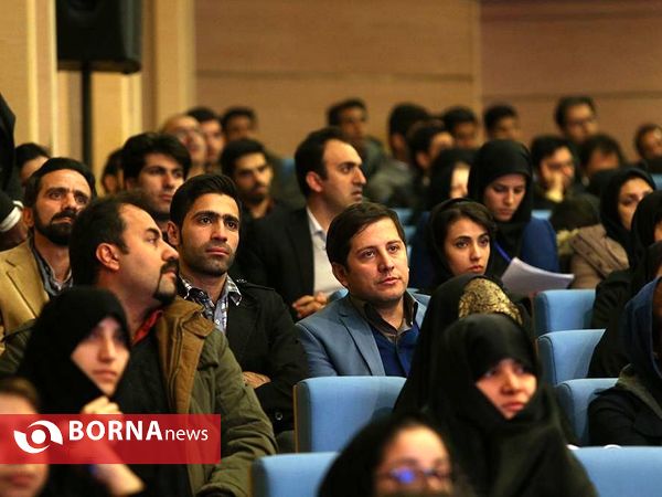 هم اندیشی صمیمانه جوانان با دولت