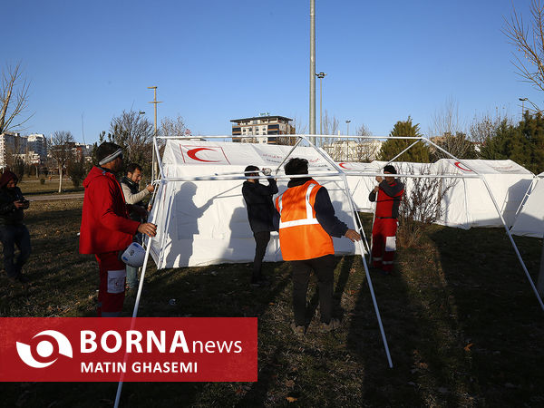 کمک‌رسانی هلال‌احمر در مناطق زلزله‌زده ترکیه