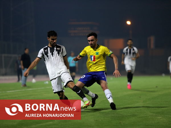 دیدار تیم های فوتبال صنعت نفت - نفت مسجدسلیمان