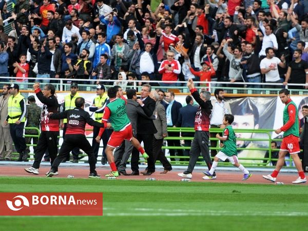 دیدار تیم های پرسپولیس تهران - استقلال تهران