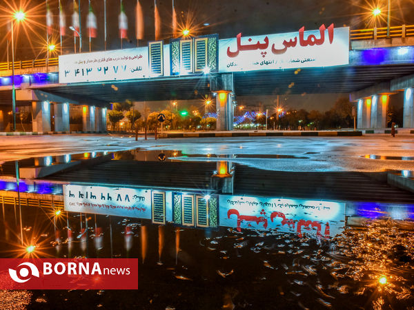 انعکاس نور در آب