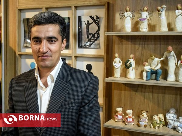 رونمایی از کتاب‌های شورشیرین و مثل و اصطلاحِ کُردی در کتاب شهر  کرمانشاه