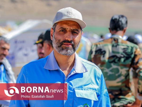 امدادگران و نیروهای عملیاتی مانور مقابله با زلزله در قاب تصویر