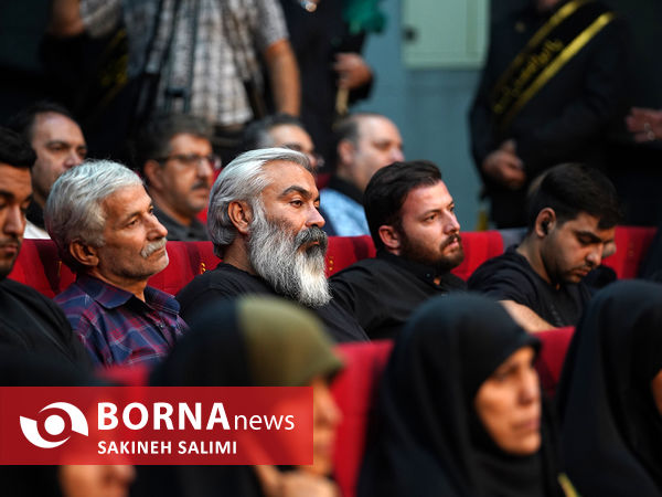  آیین برافراشتن پرچم عزای حسینی برفراز بلندترین سکوی پرچم ایران